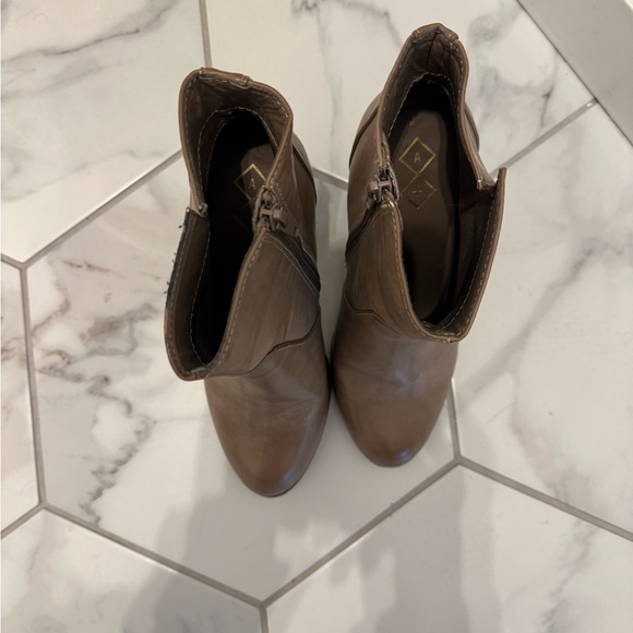 Light Brown Booties - Picture 4 of 5